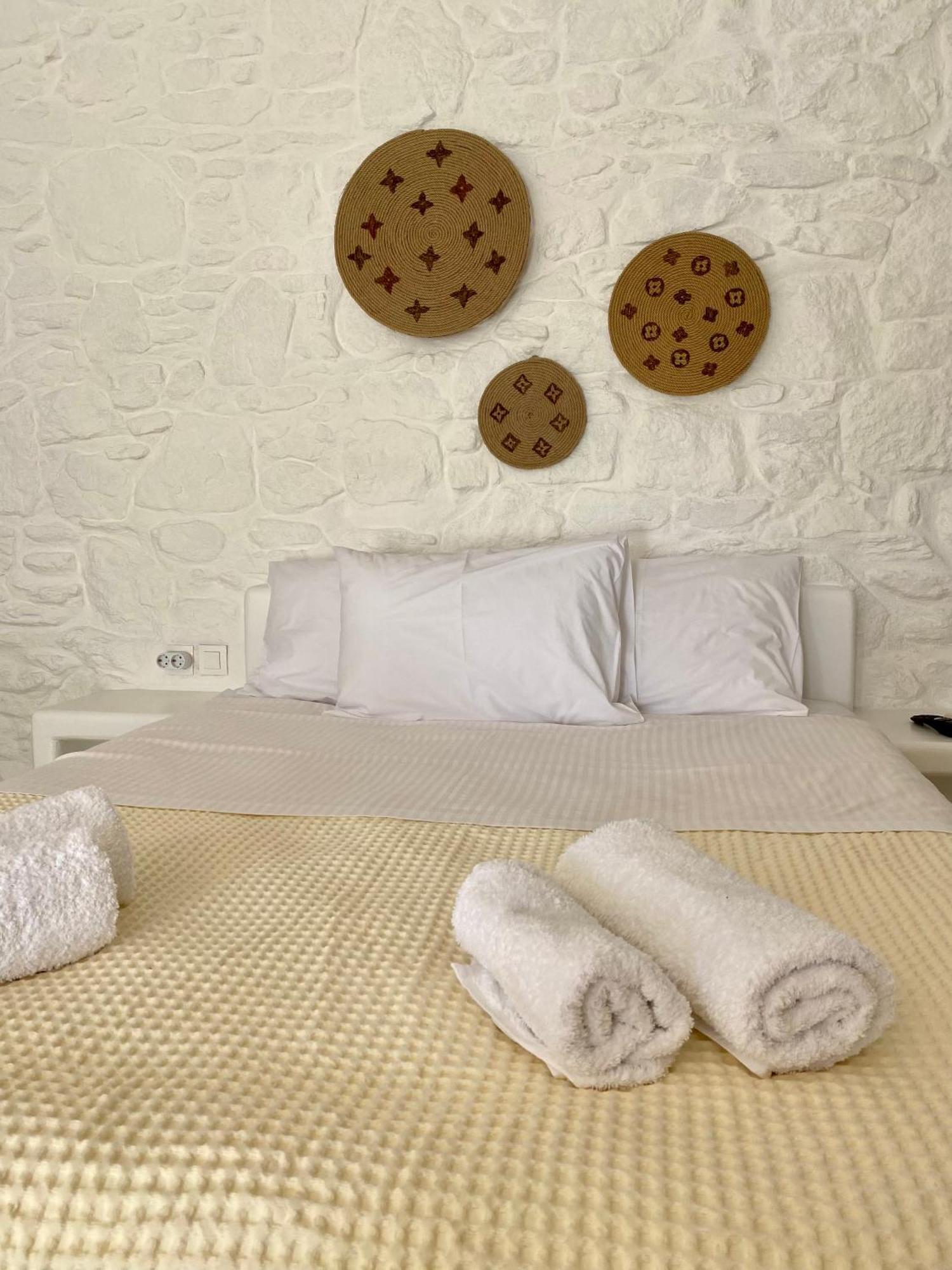 My Oasis Studios Mykonos Klouvas Esterno foto
