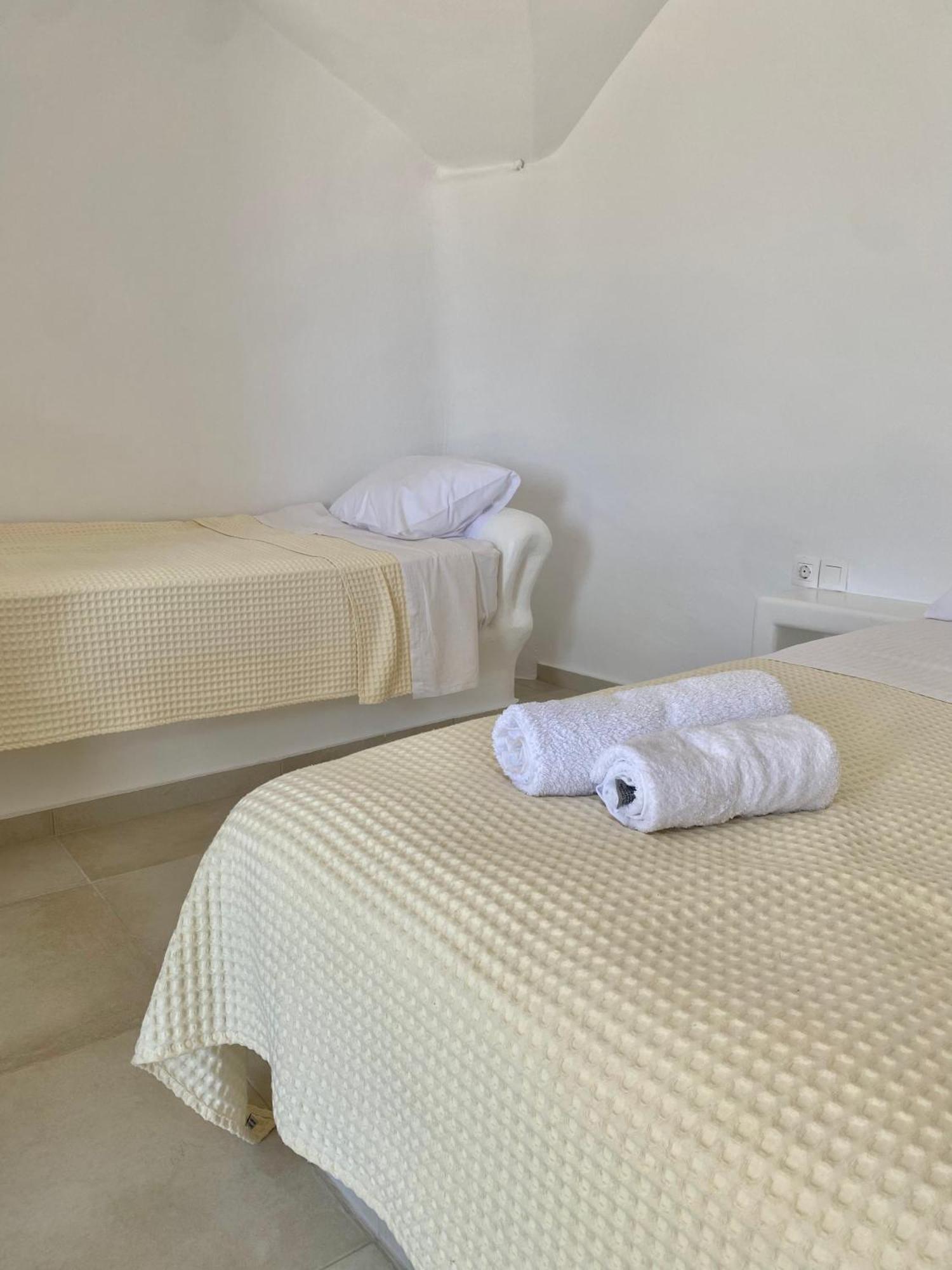 My Oasis Studios Mykonos Klouvas Esterno foto