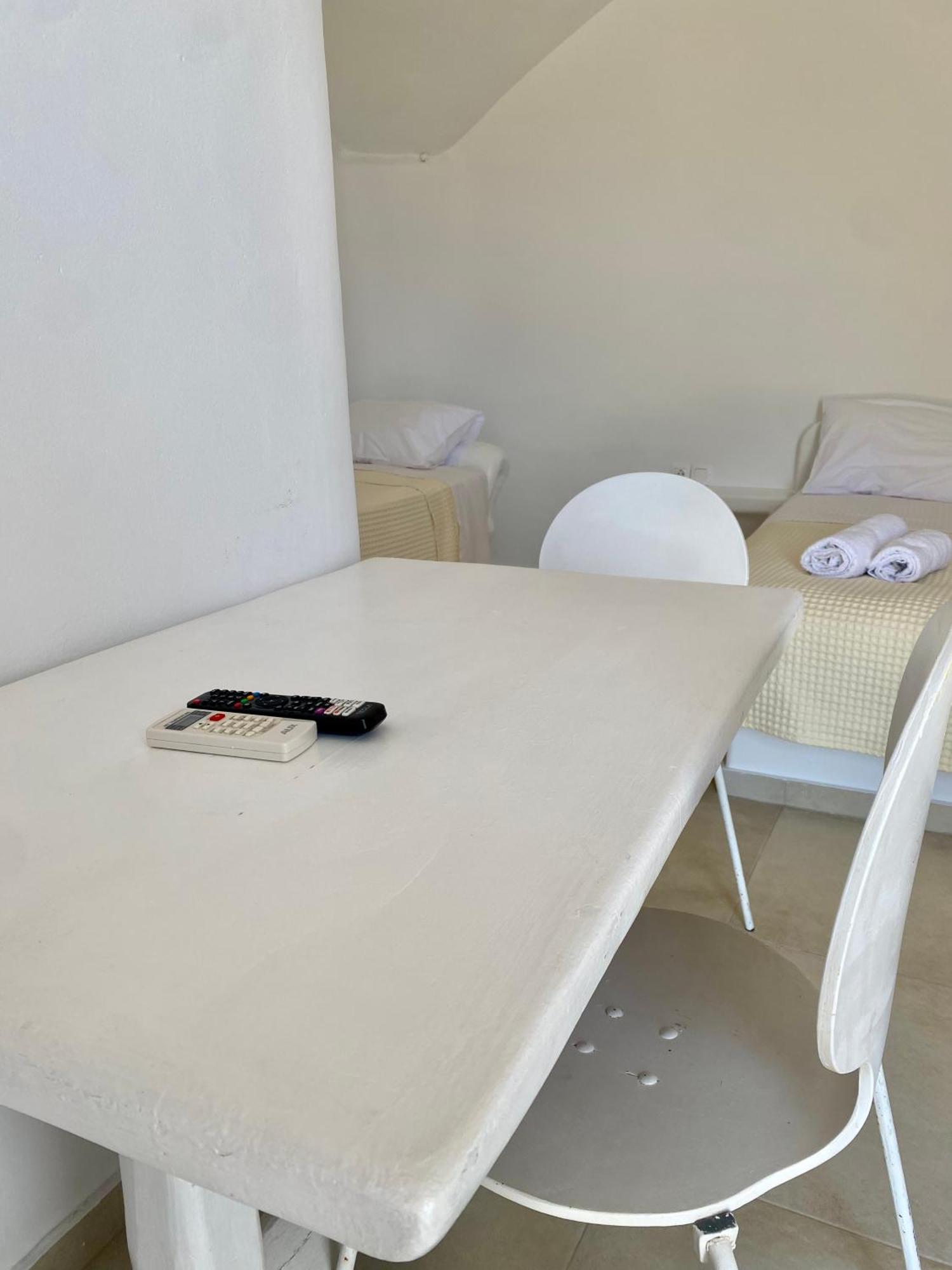 My Oasis Studios Mykonos Klouvas Esterno foto